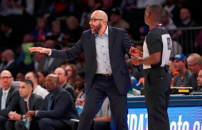  里昂主教练突遭下课，助教暂代指挥权  